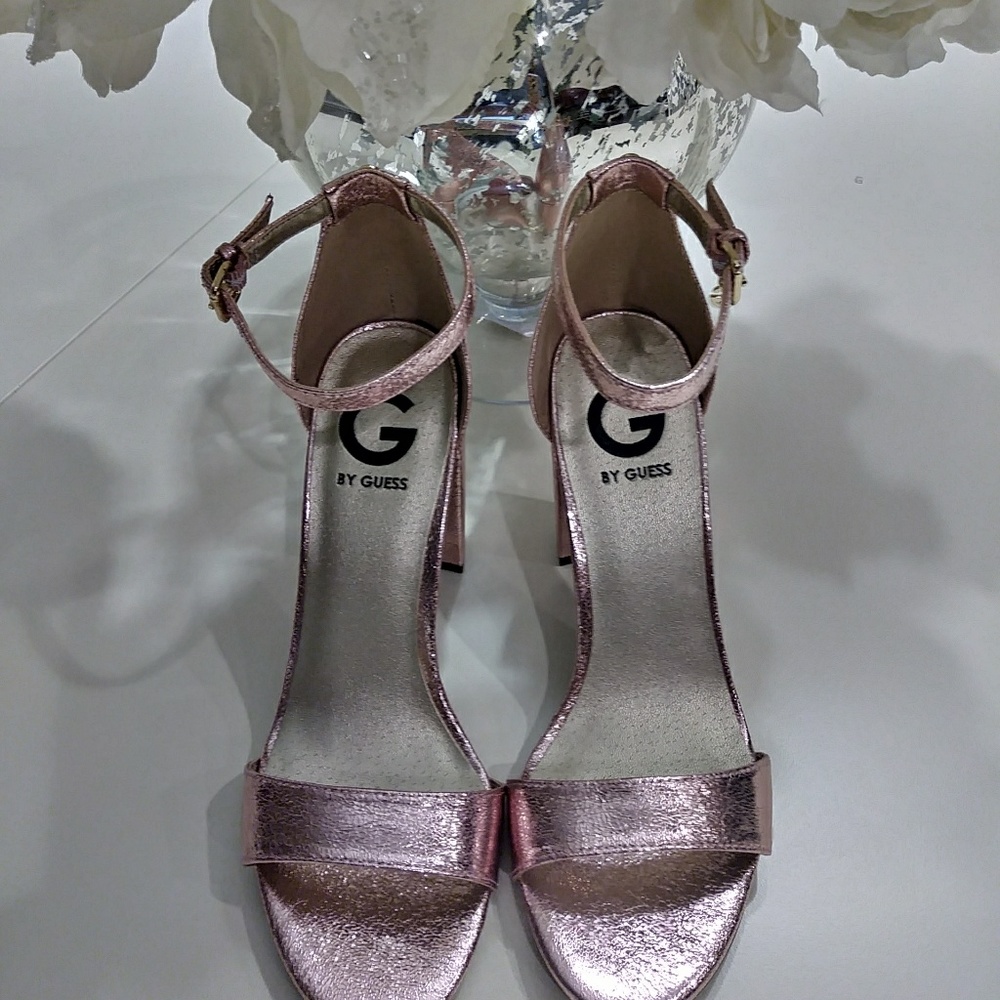 Reduced G By Guess Sandals